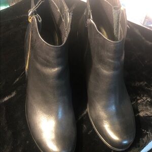 Ecco Womens Leather Double Side Zip Heeled Ankle Boots 11